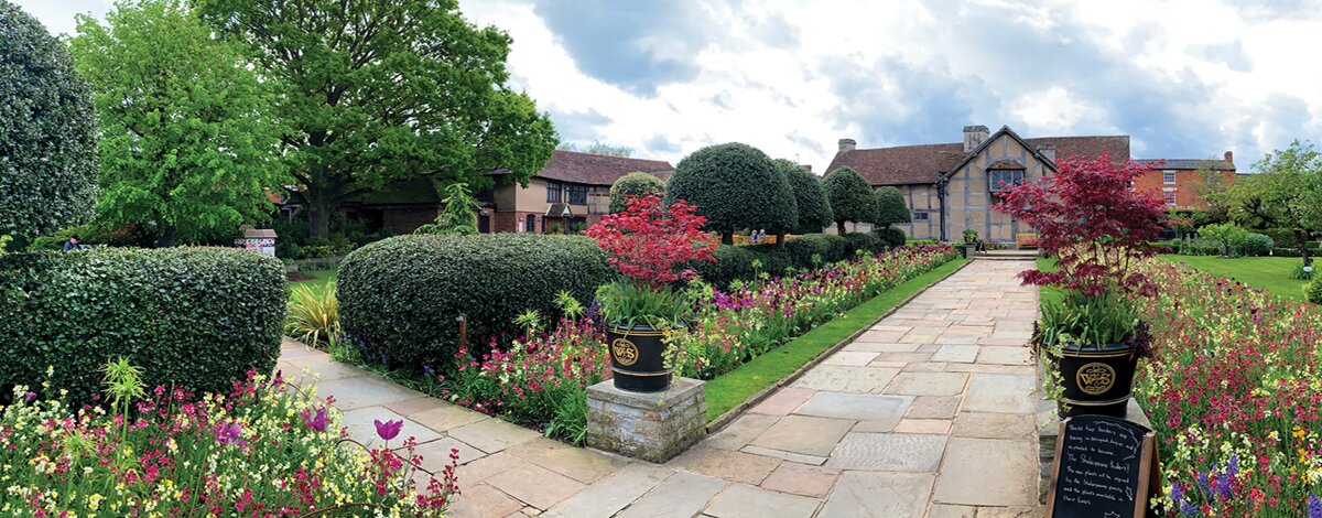 STRATFORD-UPON-AVON, ENGLAND